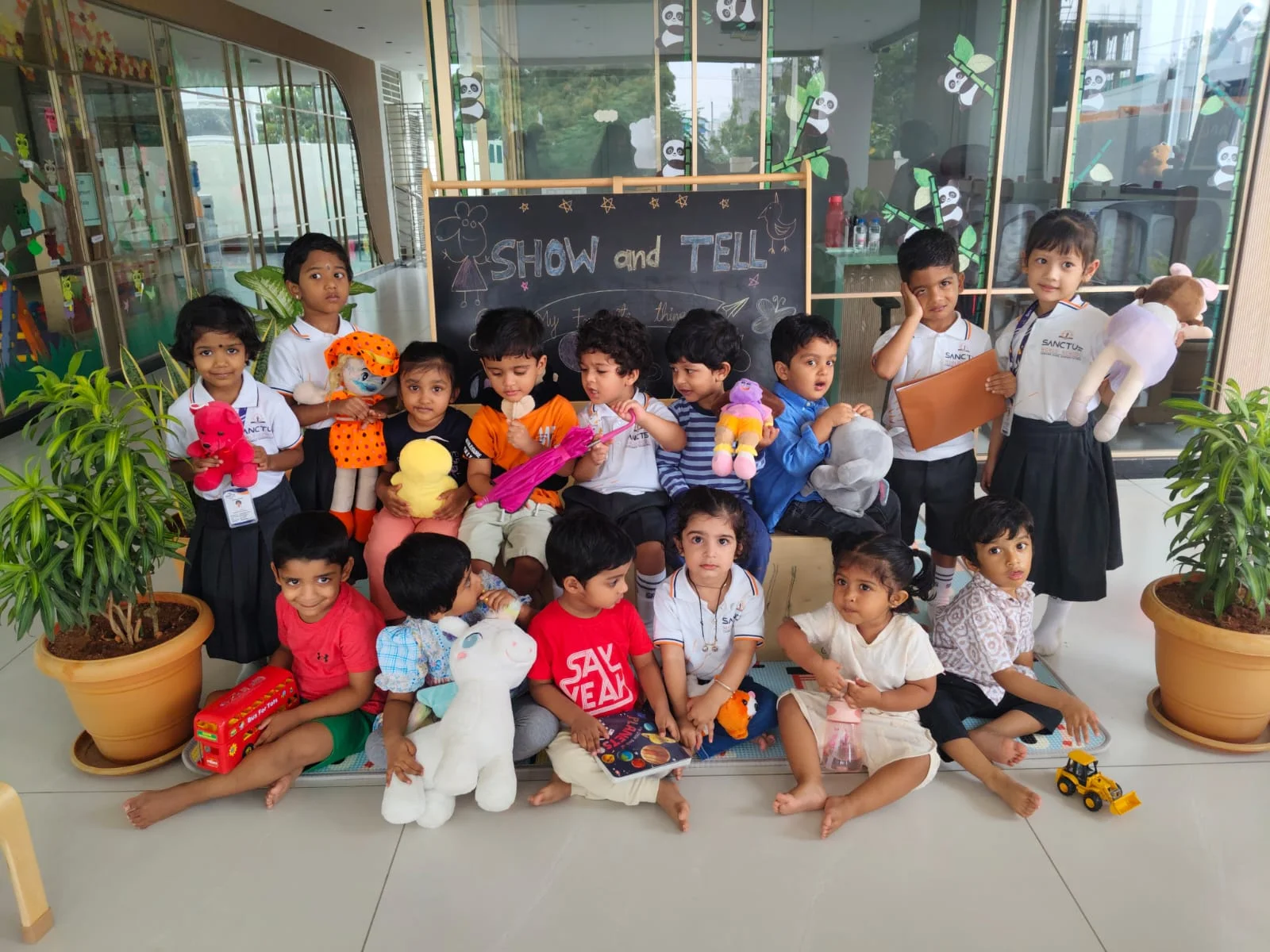 Sanctus World School