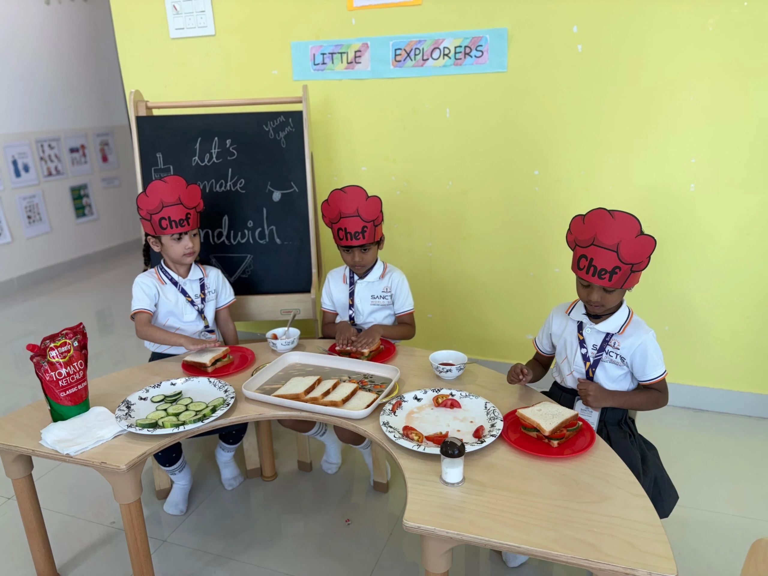 Sanctus World School